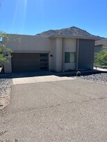 37041 N Conestoga Trail in Cave Creek, AZ - Building Photo