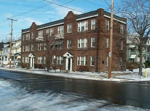 Landmark Square Apartments in Erie, PA - Building Photo