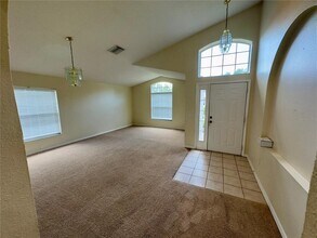 2546 Siena Way in Valrico, FL - Building Photo - Building Photo