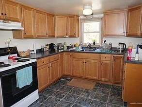 149 Old Bath Rd, Unit C in Brunswick, ME - Building Photo - Building Photo