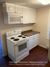 306 Thompson St in Urbana, IL - Building Photo - Building Photo