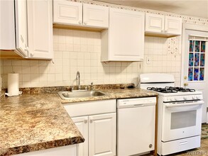 657 Englewood Ave in Buffalo, NY - Building Photo - Building Photo