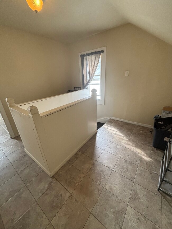 602 E 33rd St in Paterson, NJ - Building Photo - Building Photo