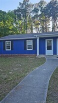 1432 Mathau Ct in Fayetteville, NC - Building Photo