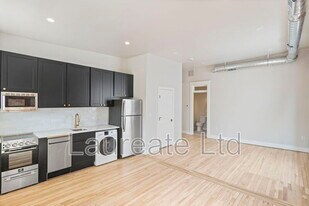 1256 N Clarkson St in Denver, CO - Building Photo