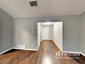 7300 Echo Hill Dr in Watauga, TX - Building Photo - Building Photo