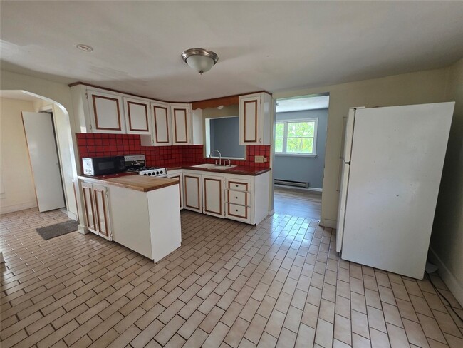 318 Odell Ave in Endicott, NY - Building Photo - Building Photo