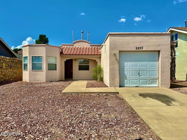 2253 Tierra De Oro Way