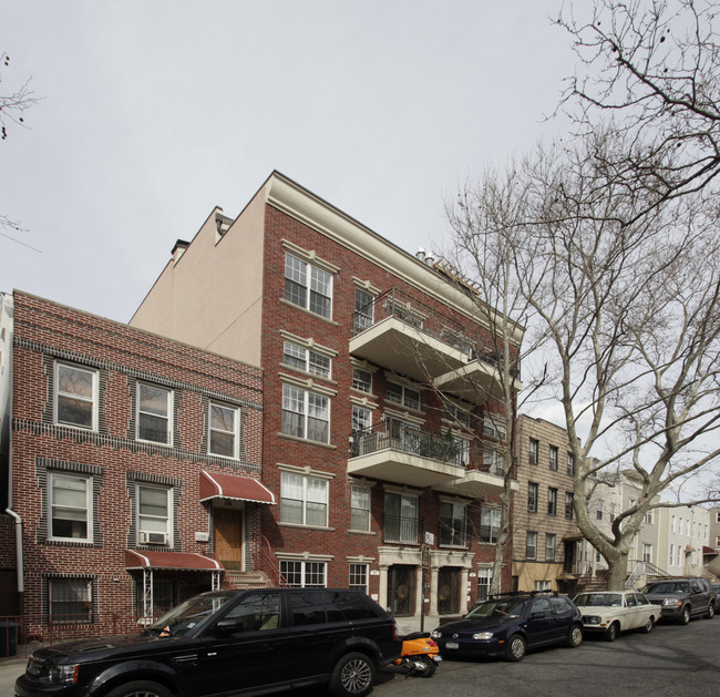 Belvedere III Condominium in Brooklyn, NY - Building Photo - Building Photo