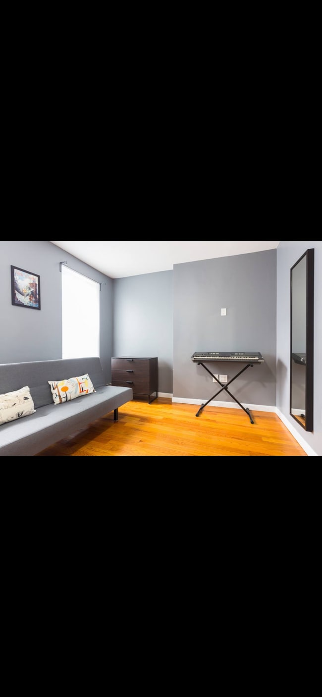 940 Bushwick Ave in Brooklyn, NY - Foto de edificio - Building Photo