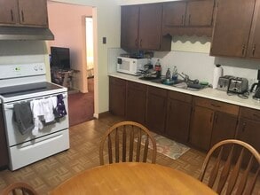 210 Court Ruelle in Findlay, OH - Foto de edificio - Building Photo