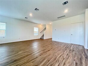 118 Canley Lp in Hutto, TX - Building Photo - Building Photo