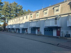 39 Bluestone Dr in Nashua, NH - Building Photo - Building Photo