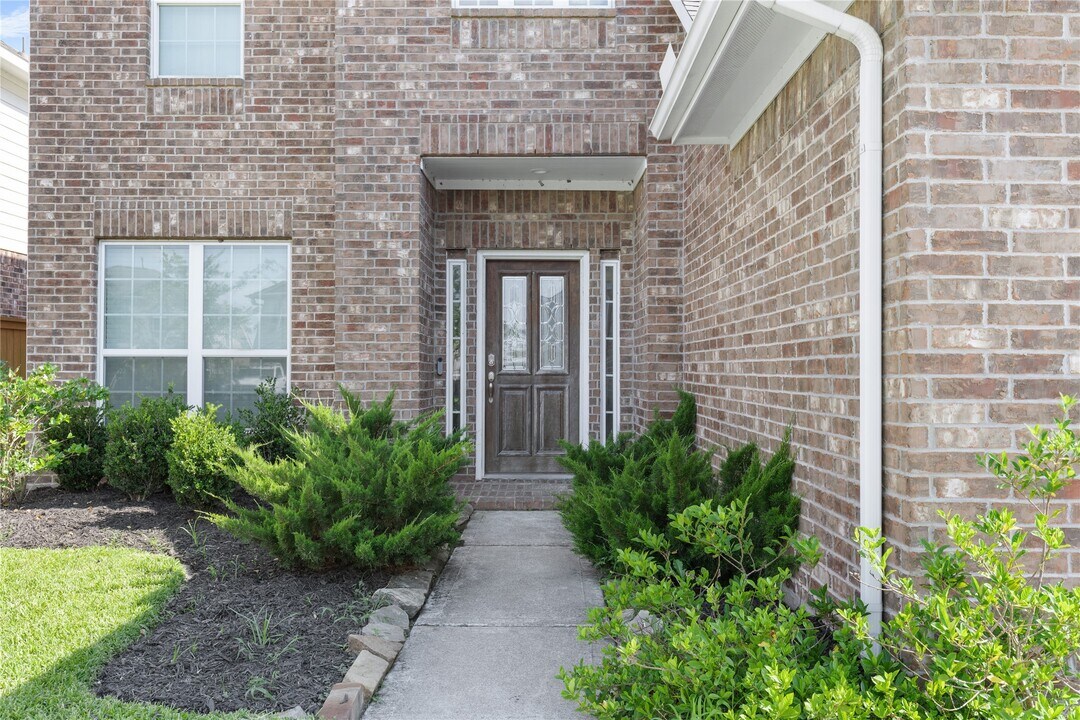 2314 Red Slate Dr in Arcola, TX - Foto de edificio