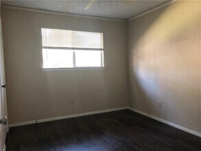 6211 Sunkist Ln in Austin, TX - Building Photo - Building Photo