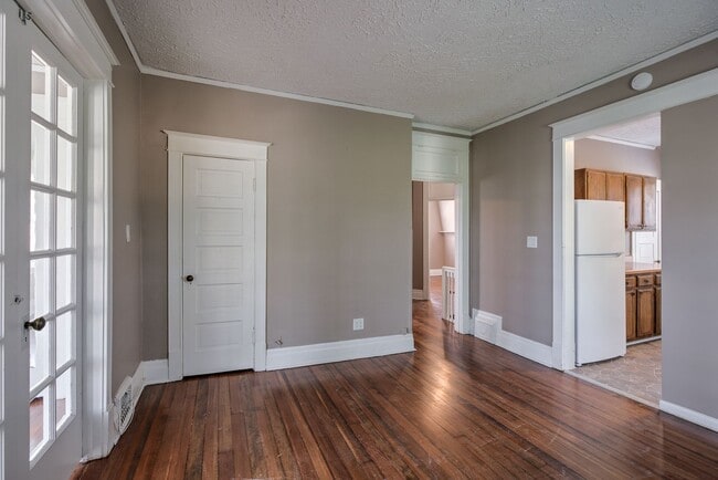 property at 3405 Dewey Ave