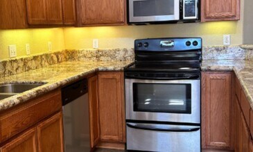 8414 Vista Verde Cir in La Grange, CA - Building Photo - Building Photo