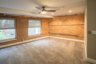 Nickel City Lofts in Buffalo, NY - Foto de edificio - Building Photo