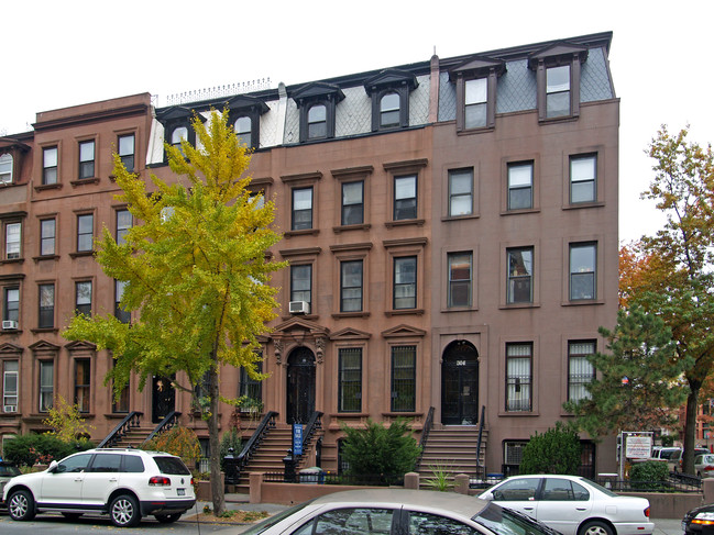 306 Washington Ave in Brooklyn, NY - Building Photo - Building Photo