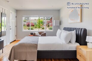 1060 Noel Dr in Menlo Park, CA - Building Photo