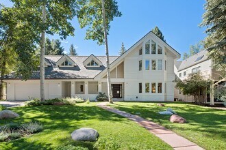 517 W North St in Aspen, CO - Building Photo - Building Photo