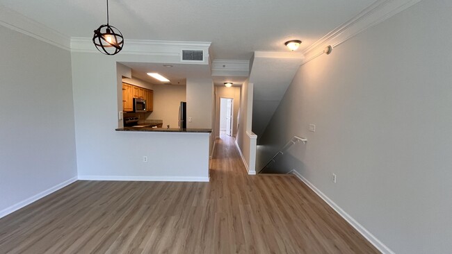 property at 2048 Alta Meadows Ln