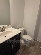 923 SE Broad St in Murfreesboro, TN - Building Photo - Building Photo