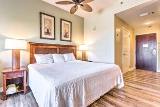 5000 S Sandestin Blvd in Miramar Beach, FL - Building Photo - Building Photo