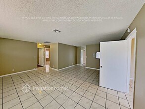 6091 Lambeth Cir in Greenacres, FL - Building Photo - Building Photo