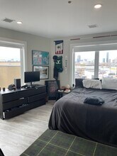 210 Old Colony Ave, Unit 200-303 in Boston, MA - Foto de edificio - Building Photo