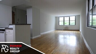 1443 N Dearborn St, Unit 1446-2A in Chicago, IL - Building Photo