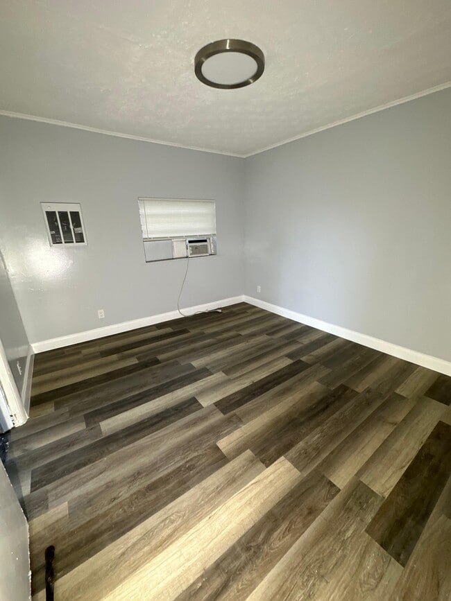 1039 Phelps St in Jacksonville, FL - Foto de edificio - Building Photo