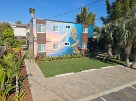 1403 Hermes Ave in Encinitas, CA - Building Photo