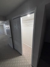 311 N Bryan St, Unit Ground floor in Arlington, VA - Foto de edificio - Building Photo