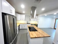 1065 Warwick Ave, Unit A in Thousand Oaks, CA - Building Photo - Building Photo