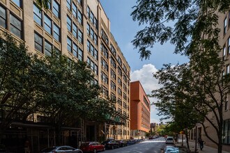 Village Care Co-Op in New York, NY - Foto de edificio - Building Photo