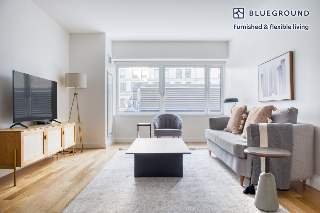 135 Clarendon St, Unit FL3-ID574 in Boston, MA - Building Photo