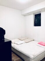 1534 Henshaw Ln in Vancouver, BC - Building Photo