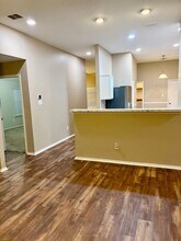 809 Canyon Cove Dr in Burleson, TX - Foto de edificio - Building Photo