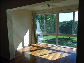 608 SW Natura Blvd in Deerfield Beach, FL - Building Photo - Building Photo