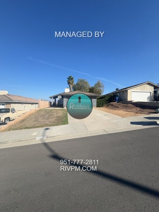 6070 Chester St in Riverside, CA - Building Photo - Building Photo