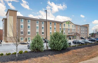 Furnished Studio-Atlanta - Lithia Springs in Lithia Springs, GA - Foto de edificio - Building Photo