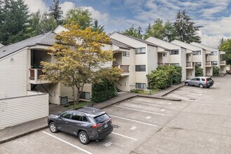 Second Wind Apartments in Portland, OR - Foto de edificio - Primary Photo