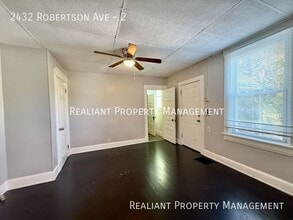 2432 Robertson Ave in Cincinnati, OH - Building Photo - Building Photo
