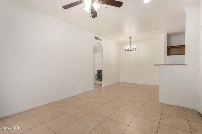 2929 W Yorkshire Dr in Phoenix, AZ - Foto de edificio - Building Photo