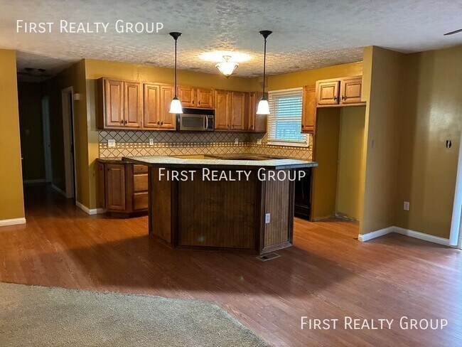 37 W Lytle-Five Points Rd in Springboro, OH - Building Photo - Building Photo