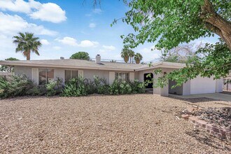 3087 Capistrano Ct in Las Vegas, NV - Building Photo - Building Photo