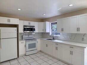 25912 SW 133rd Pl in Homestead, FL - Building Photo - Building Photo