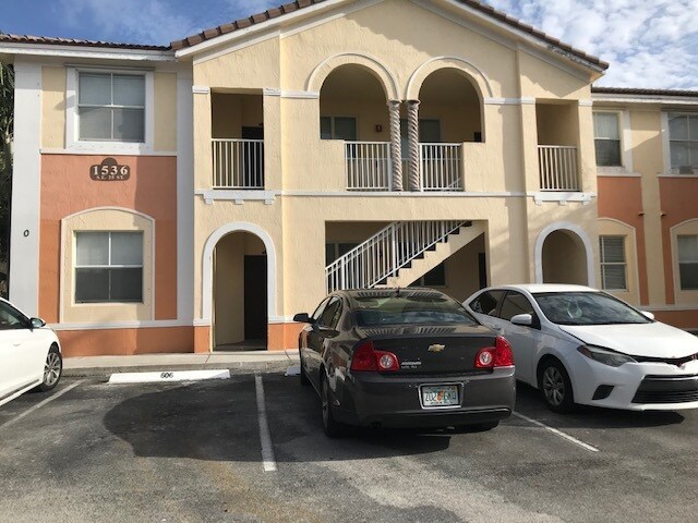 1536 SE 25th St, Unit 204 in Homestead, FL - Building Photo