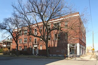 Tuxedo Apartments in Detroit, MI - Building Photo - Building Photo